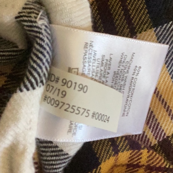 Express Flannel Plaid Top - Picture 7 of 10